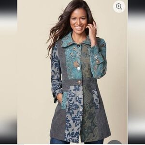 Venus mixed print coat size 8 new condition
